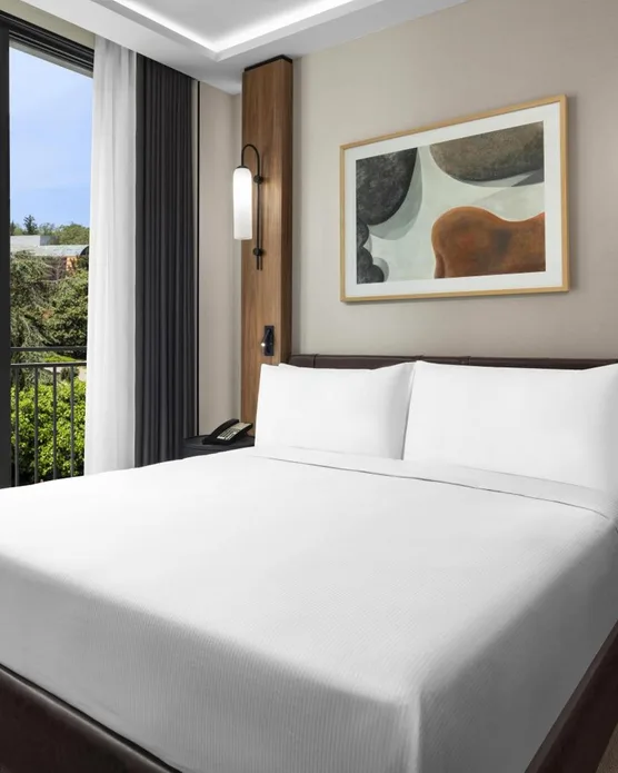 Altunizade Suites Istanbul, Curio Collection By Hilton, photo 5