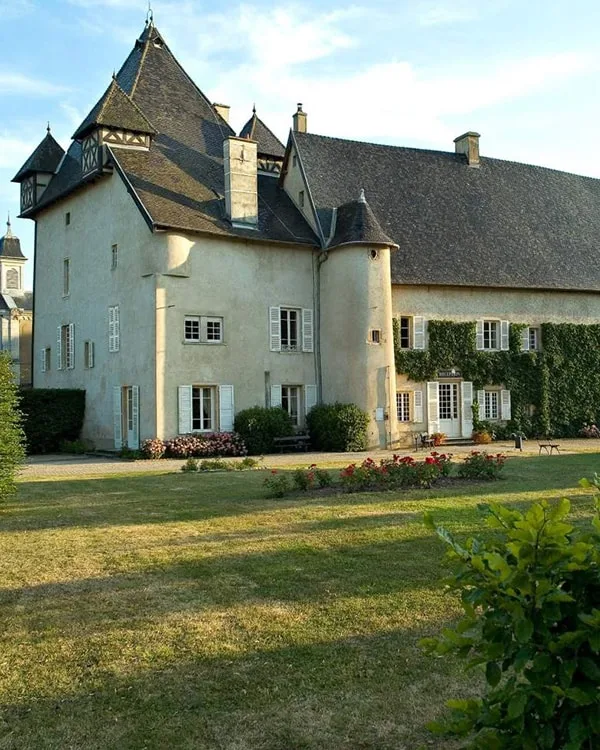 chateau pizay facade