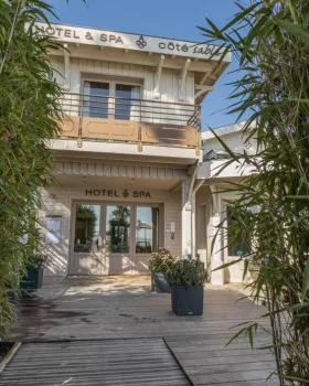 Hôtel Côté Sable