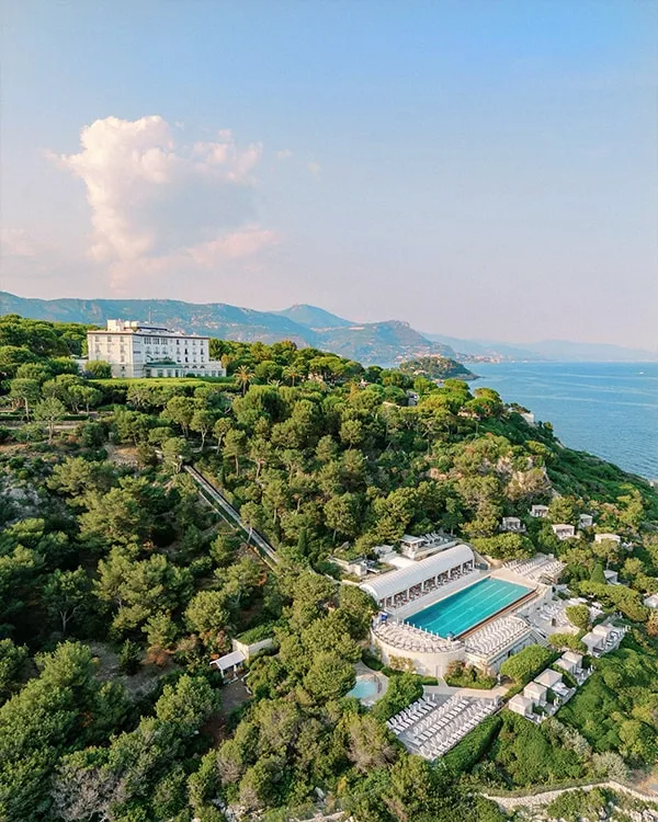 four season cap ferrat exterieur