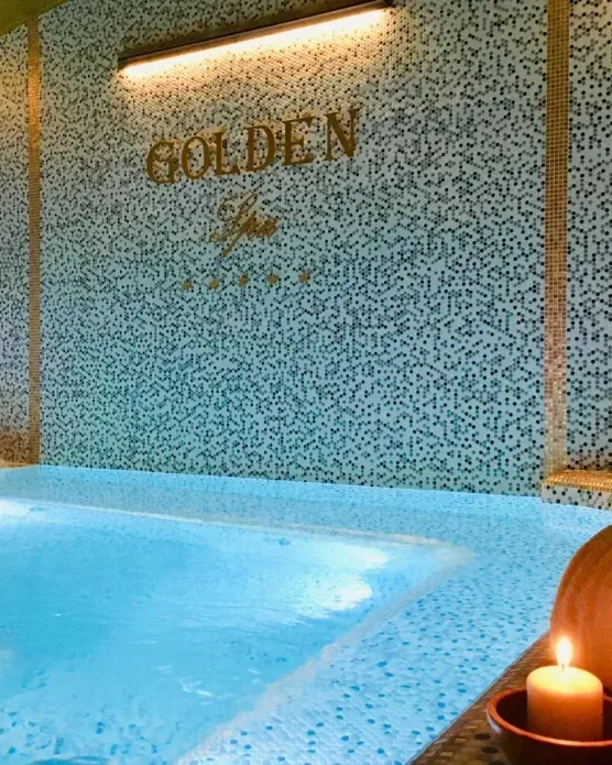 Golden Tower, photo 1