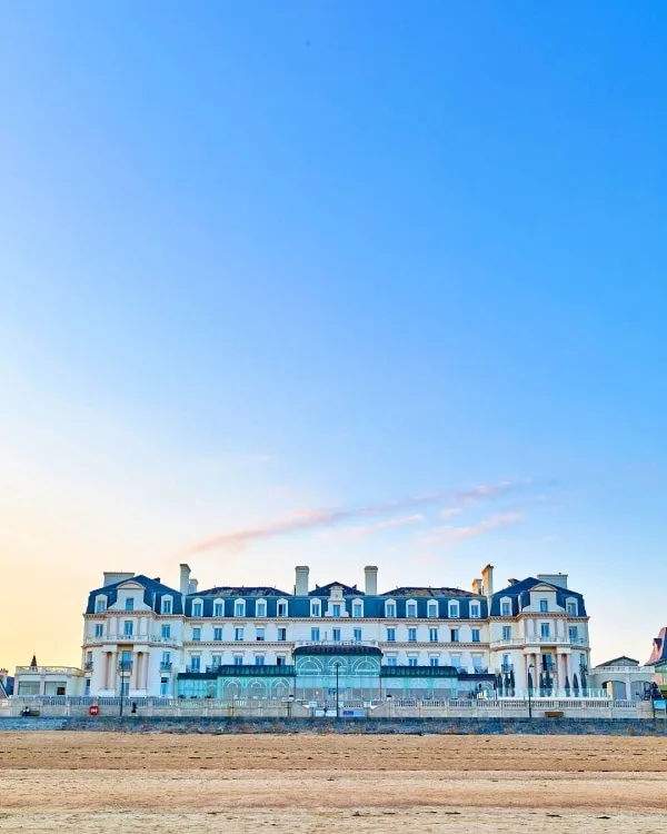 grand hôtel des thermes exterieur