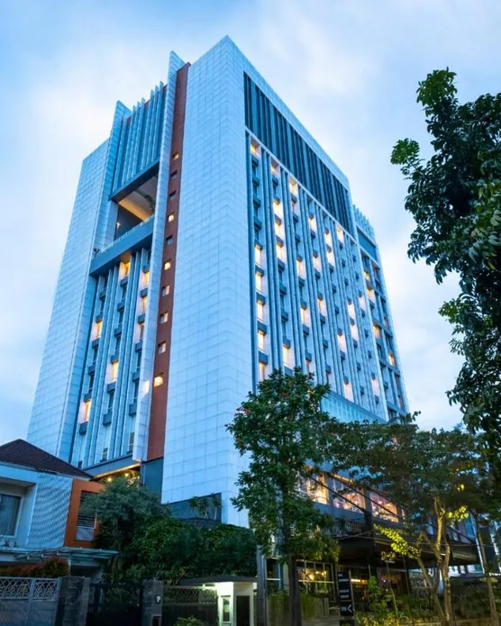 Grand Swiss-Belhotel Darmo, photo 10
