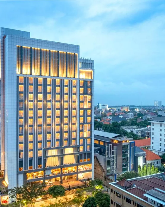 Grand Swiss-Belhotel Darmo, photo 1