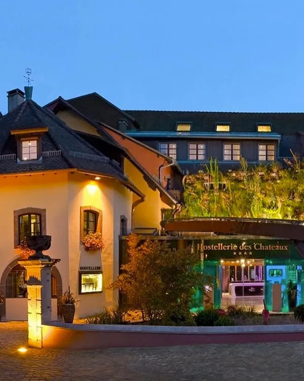 hostellerie des chateaux facade