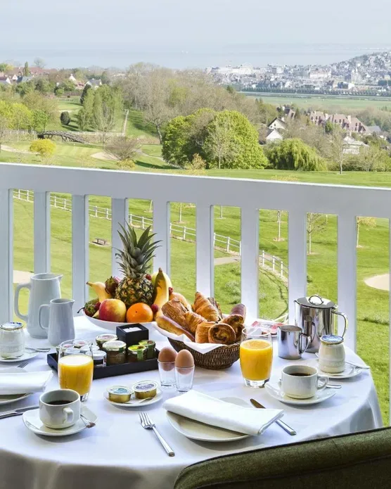 Hôtel Barrière L'Hôtel du Golf, photo 37