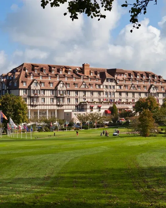 Hôtel Barrière L'Hôtel du Golf