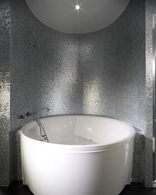 hotel crayon rouge jacuzzi