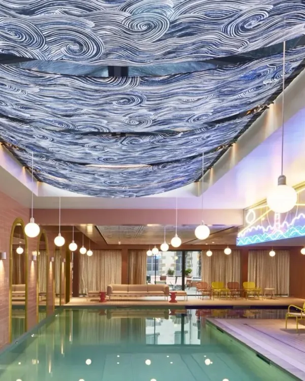 Mama Shelter Rennes, un boudoir rose sous les voûtes de pierre