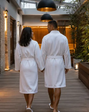 Ces 4 hôtels spas à Paris ont leur espace privatif sous les toits