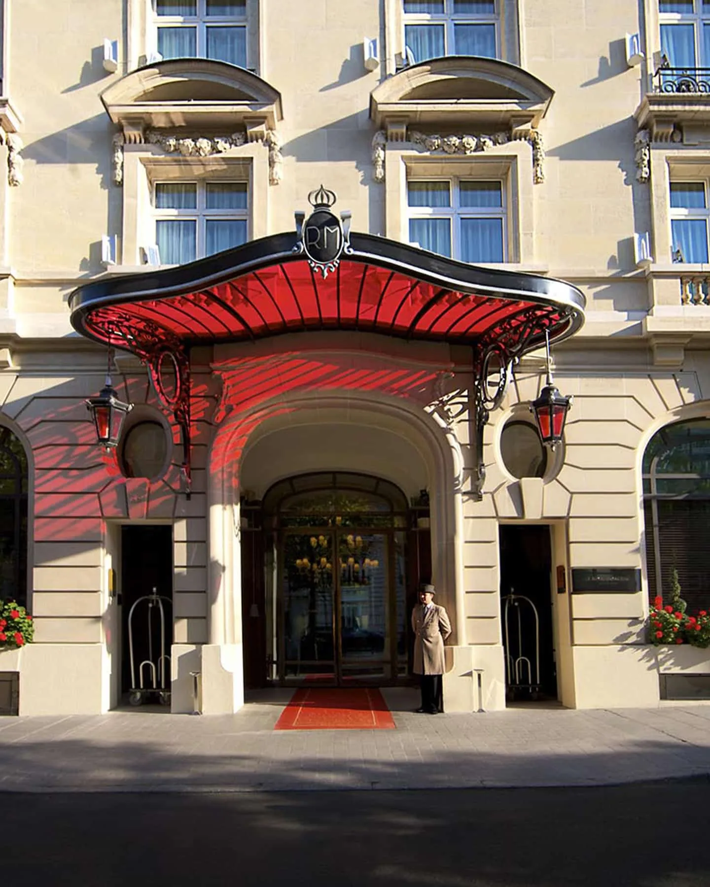 hotel spa royal monceau facade