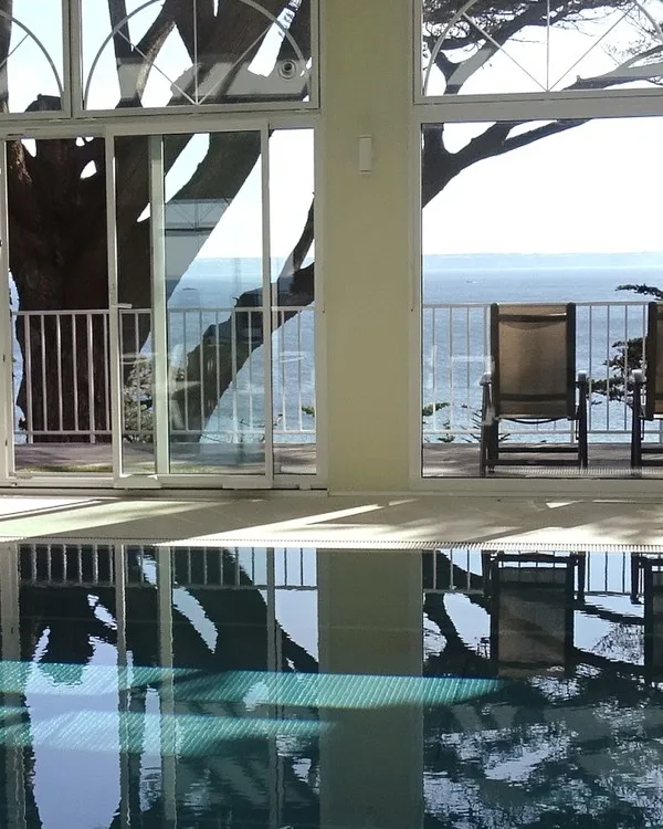 Ti Al Lannec, vue sur la baie depuis la piscine couverte de Trébeurden