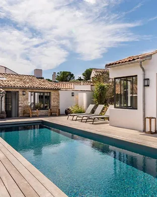 Pourquoi opter pour la location d’une villa avec spa sur l’île de Ré ?