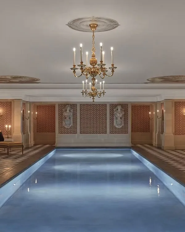 le grand controle versailles piscine