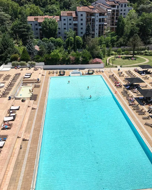 lyon metropole piscine exterieure 2