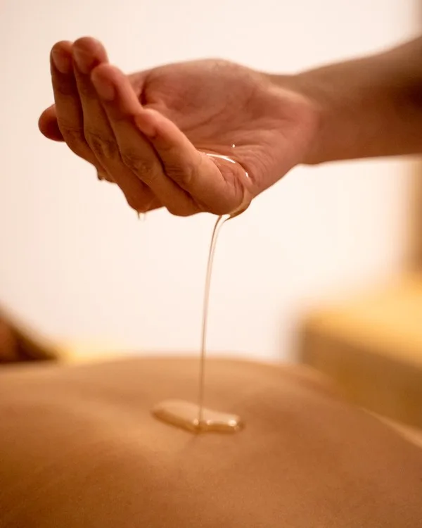 Ce qu'est le massage abhyanga