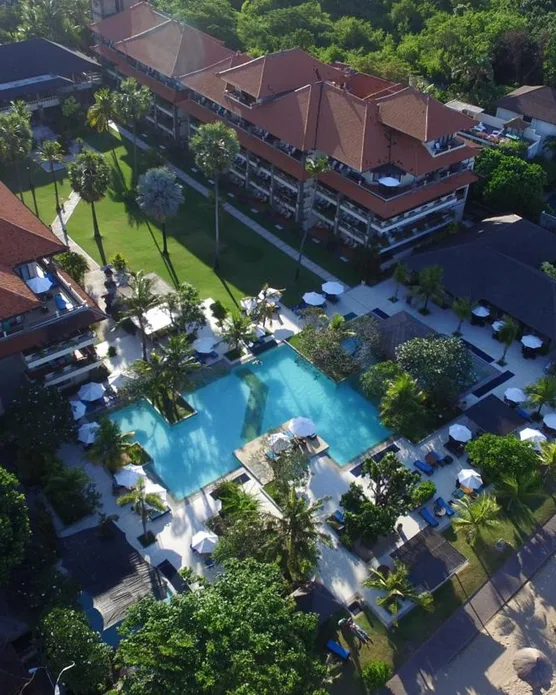 Peninsula Beach Resort, photo 1