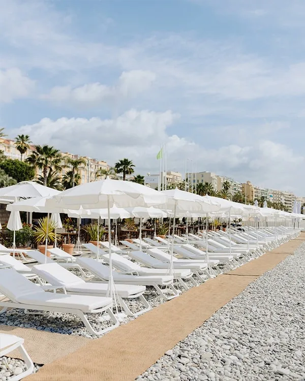 radisson blu nice plage privee