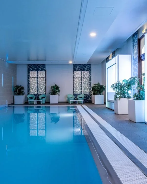 radisson blu paris mlv piscine