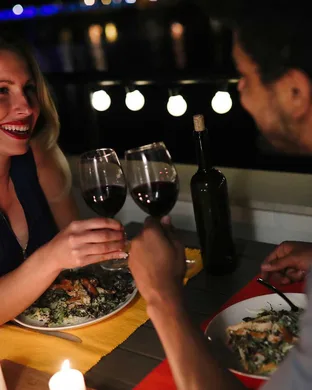 Dîner aux chandelles à Lyon : Faites le plein de romance