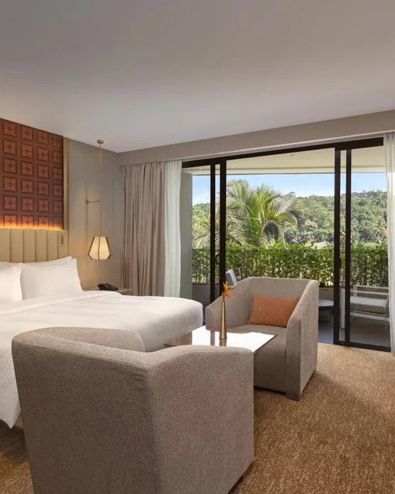 The Golden Crown Hotel, photo 6